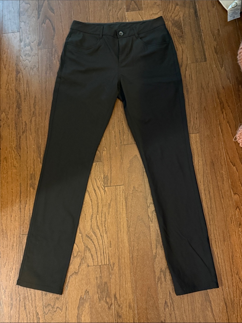 Vuori Black Slim Stretch Chinos